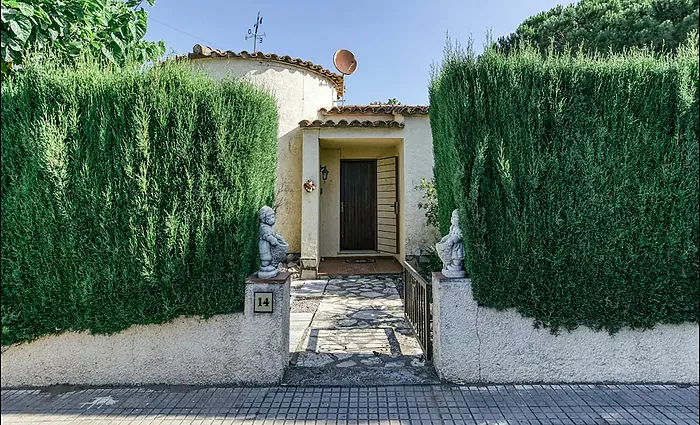 Casa unifamiliar de 75 m2 en una parcela de 309m2 en venta